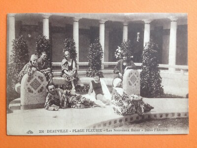 cpa 14 - DEAUVILLE Blumenstrand Die NEUEN BÄDER im ATRIUM