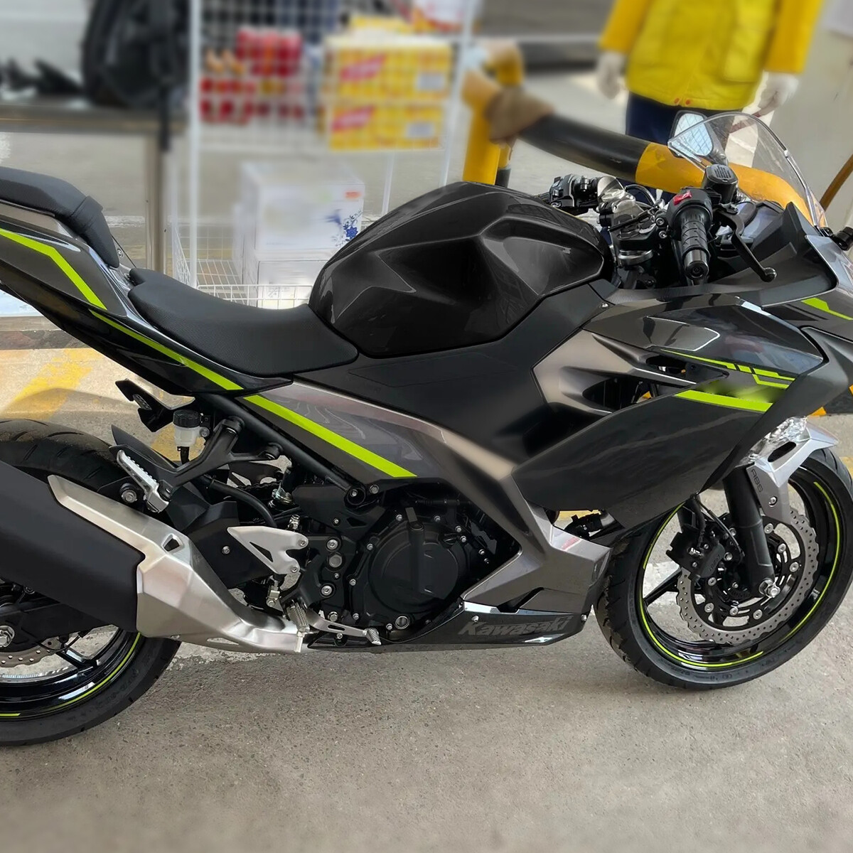新品タグ付き aloyoga Cover Tank ブラック Sサイズ Alo cover