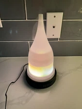 Scentsy White Teardrop Diffuser Pedestal in Black Base with Cord Works Tested