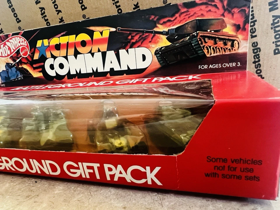 VINTAGE 1984 Hot wheels ACTION COMMAND BATTLEGROUND GIFT PACK UNOPEND - Image 4 of 4