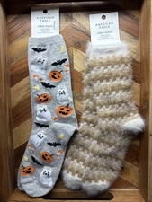 American Eagle Crew Socks 2 Pair One Size Fuzzy And Halloween