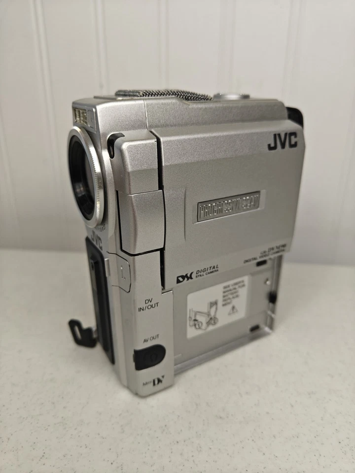 UNTESTED JVC GR-DVM90U MiniDv Camcorder VCR Record Play Video Transfer Mini DV - Image 4 of 4