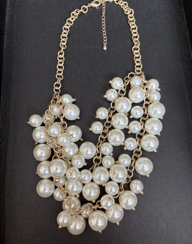Park Lane Chanel White Glass Pearl Necklace - Picture 3 of 4