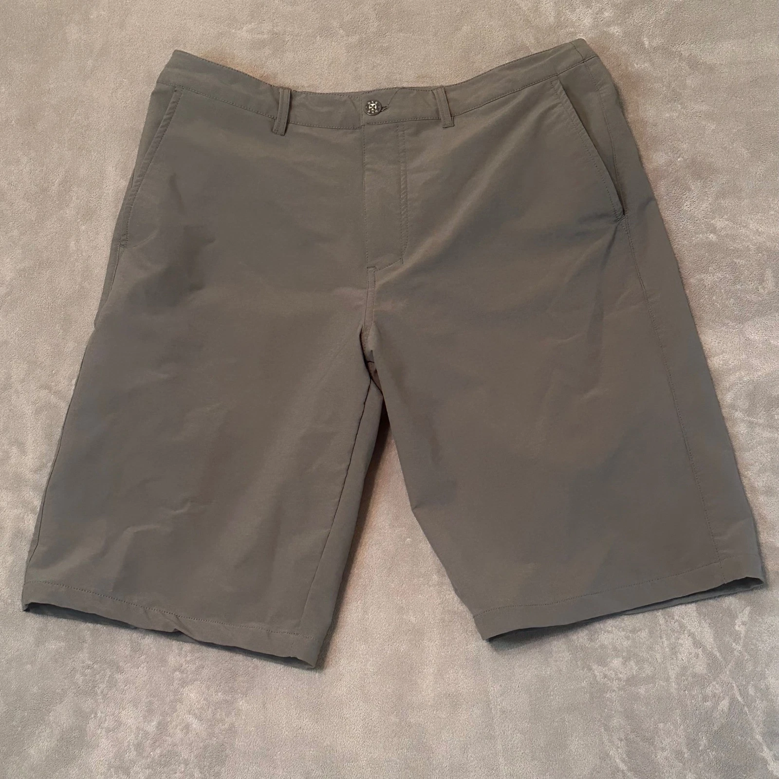 BKE Hybrid Athletic Fit Shorts Mens 36 Gray TS001902M Stretch Performance Casual
