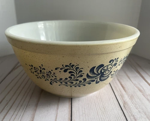 Pyrex Homestead Blue Floral 1-1/2 Qt  Nesting Bowl #402 Retro Vintage