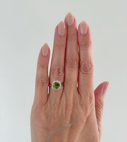 14k White Gold Natural Peridot and Diamonds Gemstone Halo Women Wedding Ring - Picture 6 of 6