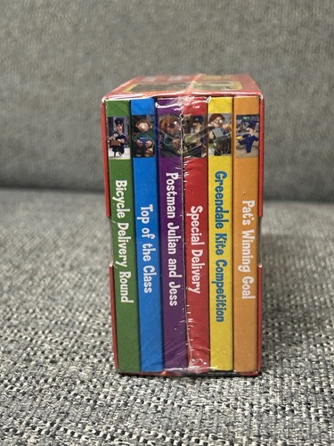 Postman Pat Pocket Library by John A Cunliffe (Board Book, 2005) Rare SEALED - Imagen 4 de 13