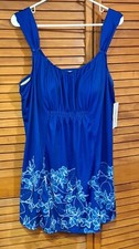NWT Swimsuits for All Blue floral swim skirt size 22 top only
