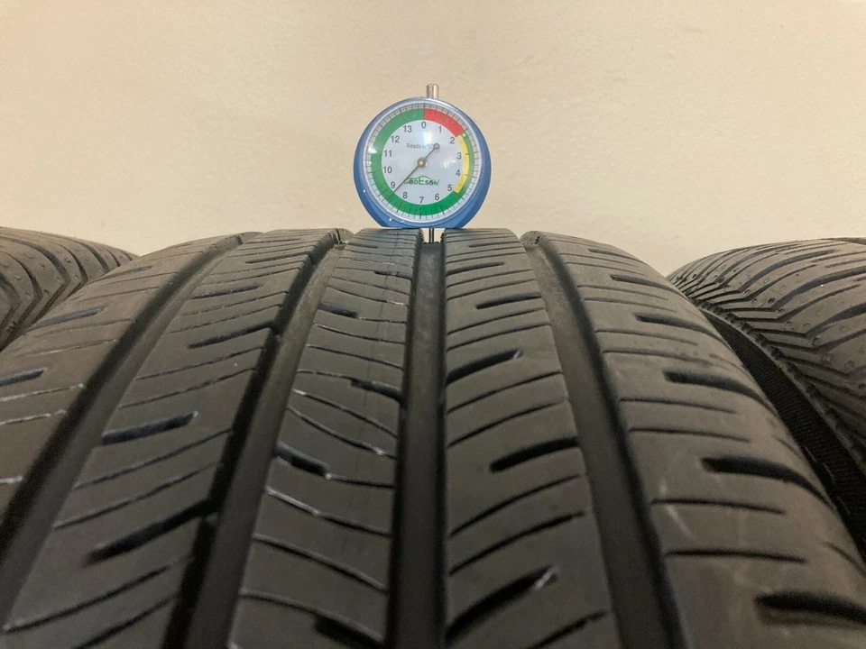 Juego 4 Neumáticos 215 55 18 Continental ContiProContact (75-85% Banda de rodadura) 94H Foto 3 de 4