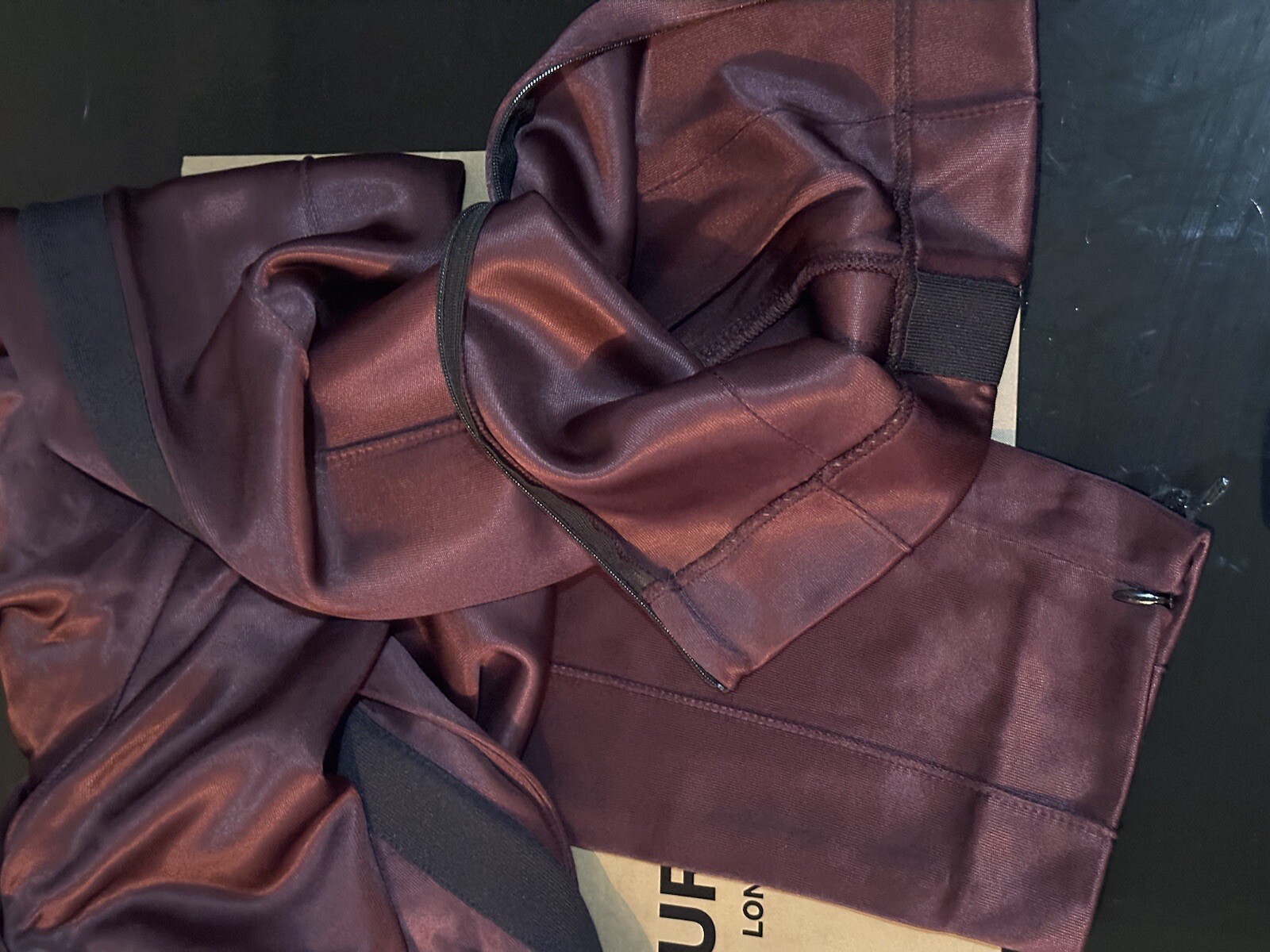 Burberry Prorsum Sports/trouser unisex BNWT+gift box/bag Size M burgundy Italy image 7