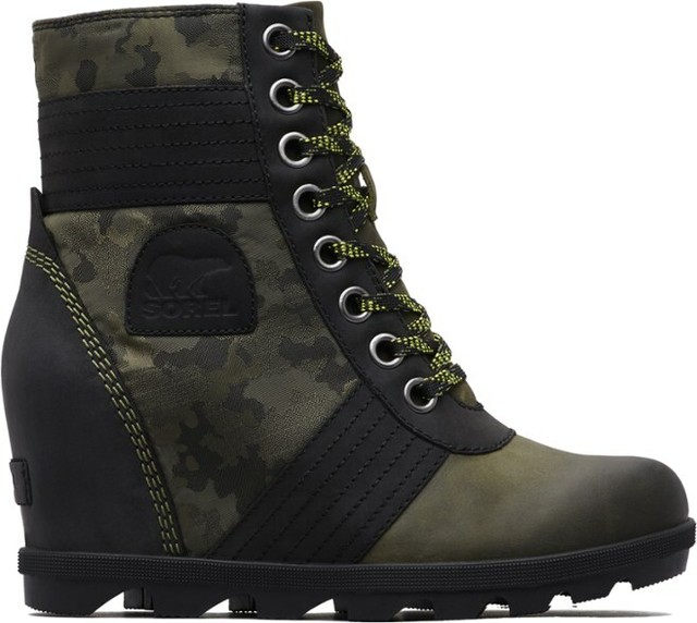 wedge hiking boots