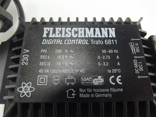 65) Fleischmann Digital Control Trafo 6811 - Bild 3 von 4