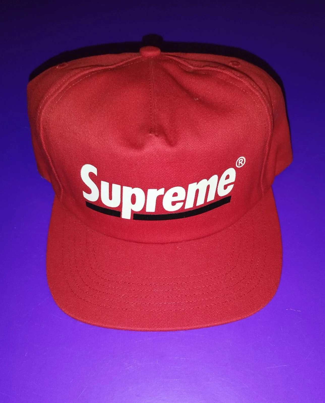 Bonnet Supreme Underline 5 Panel Red Cap rouge neuf