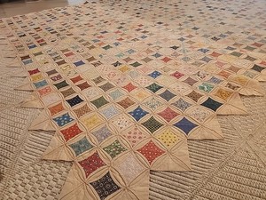 Queen / King Amish Handmade Cathedral Window VINTAGE QUILT 93" w 10 ft Runner!
