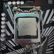 Intel Core i7 9700K - 3.6 GHz