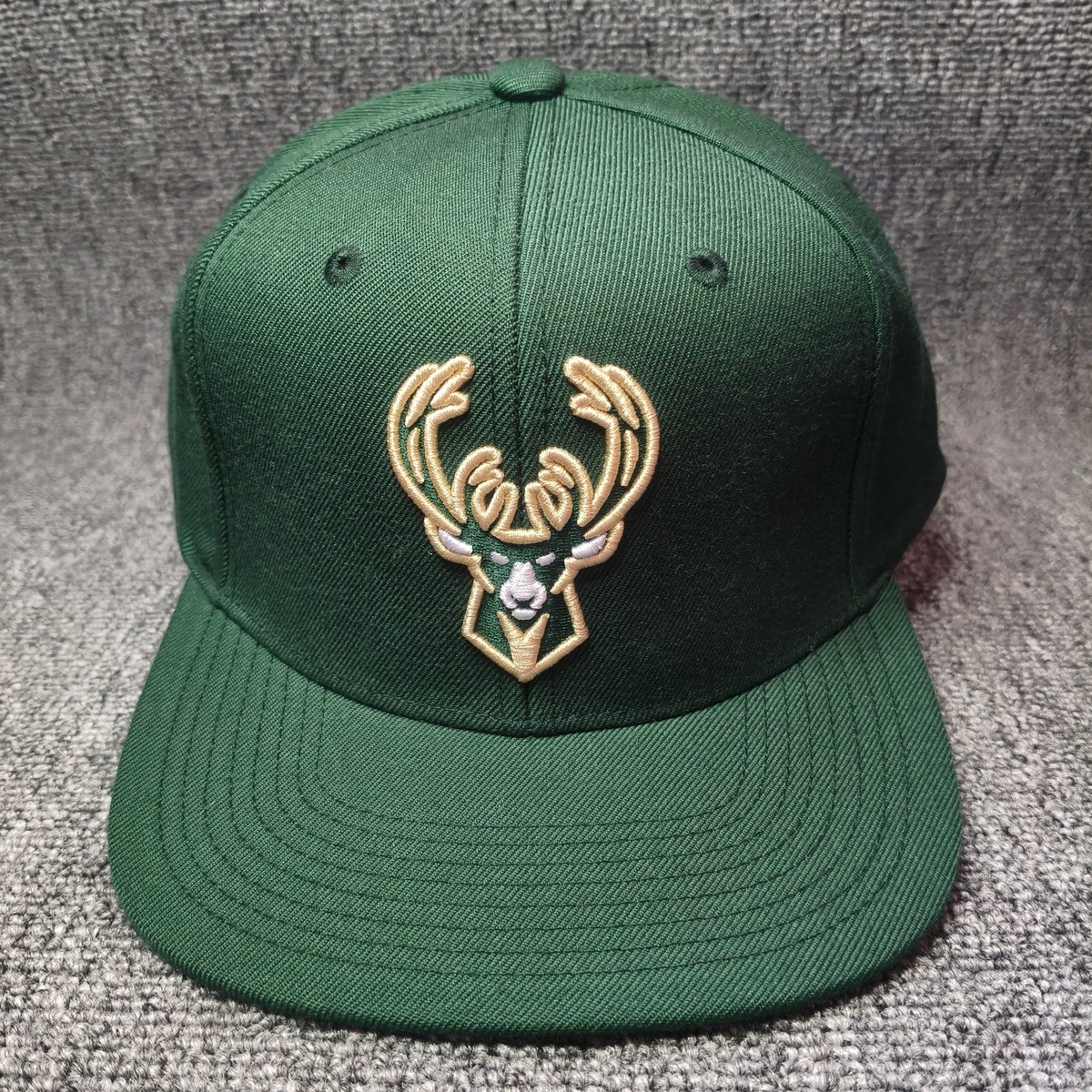 Mitchell & Ness Milwaukee Bucks NBA Green Snapback Hat Cap