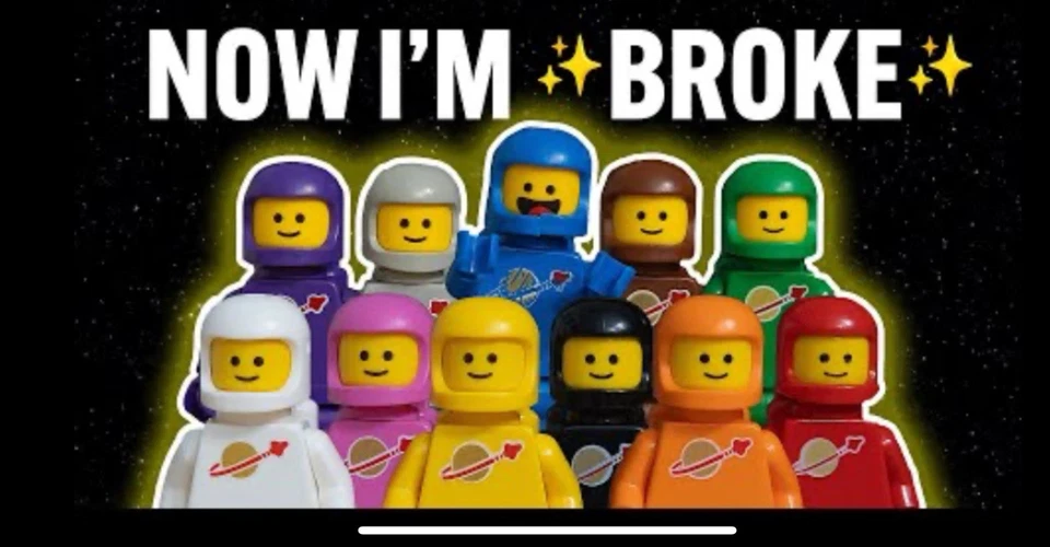 Lot of 12 Lego Classic Spaceman Minifigures With Free GWP Chrome Spaceman - Image 4 of 4