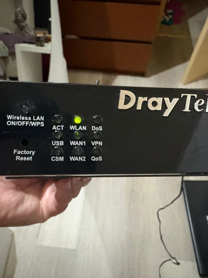 DrayTek  Vigor 2920 - Bild 4 von 4