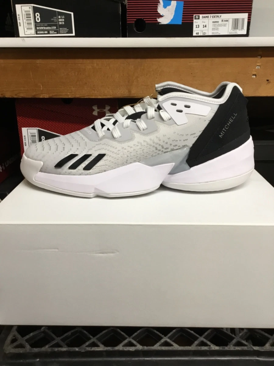Rare \'09 Adidas Attack Feather Lo White Black Red Basketball‎ Shoes Men Sz 10.5 adidas | Shoes | Adidas Dead Stock Size Mens White Sneaker  main image 2
