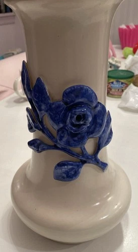 Rare And Collectible Red Wing Pottery Red Wing White Vase