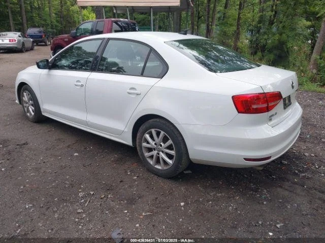 Vidrio de ventilación de puerta trasera derecha usado se adapta a: Volkswagen Jetta 2015 grado trasero derecho Foto 4 de 4