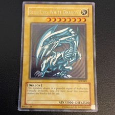 Blue-Eyes White Dragon Ultra Rare SDK-001