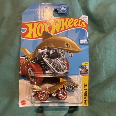 2024 Hot wheels shark bite 1/5 HW Mega Bite LETS RACE NETFLIX