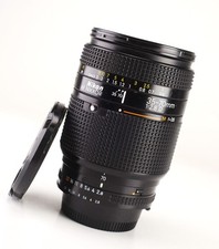 Nikon 35-70mm F2.8 D Autofocus Nikkor Zoom Lens For DSLR's Front & Rear Lens Cap