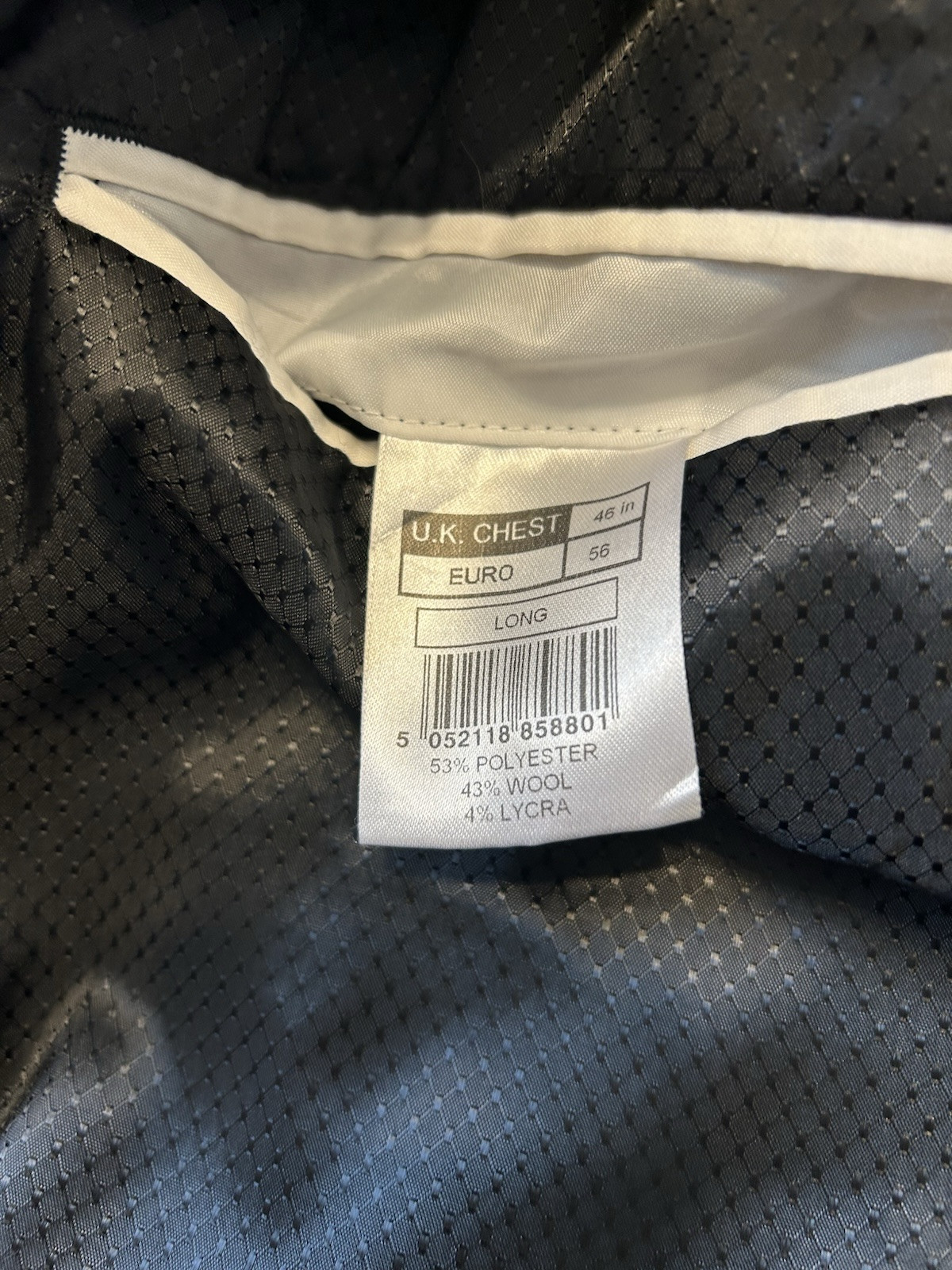 Elegant Black Dinner Suit – Immaculate Condition image 6