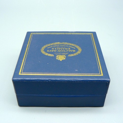 HALCYON DAYS ENAMELS BOX VASE & BOUQUET FLOWERS PILL BOXED LEAFLET SCREW TOP 3CM - Picture 12 of 15