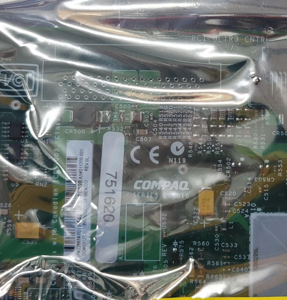 Compaq Series E0B016 Cache RAID Controller Card - Image 2 of 2