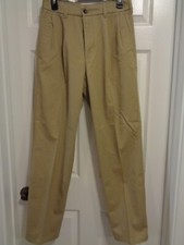 Men's ST. JOHN'S BAY worry free classic khaki pants, 30x32