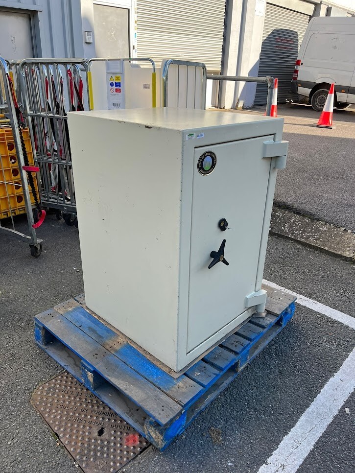 DUDLEY Grade 1 Safe eBay