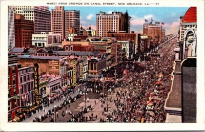 Vintage Postcard Madi Gras Crowds on Canal Street New Orleans Louisiana LA  Y574