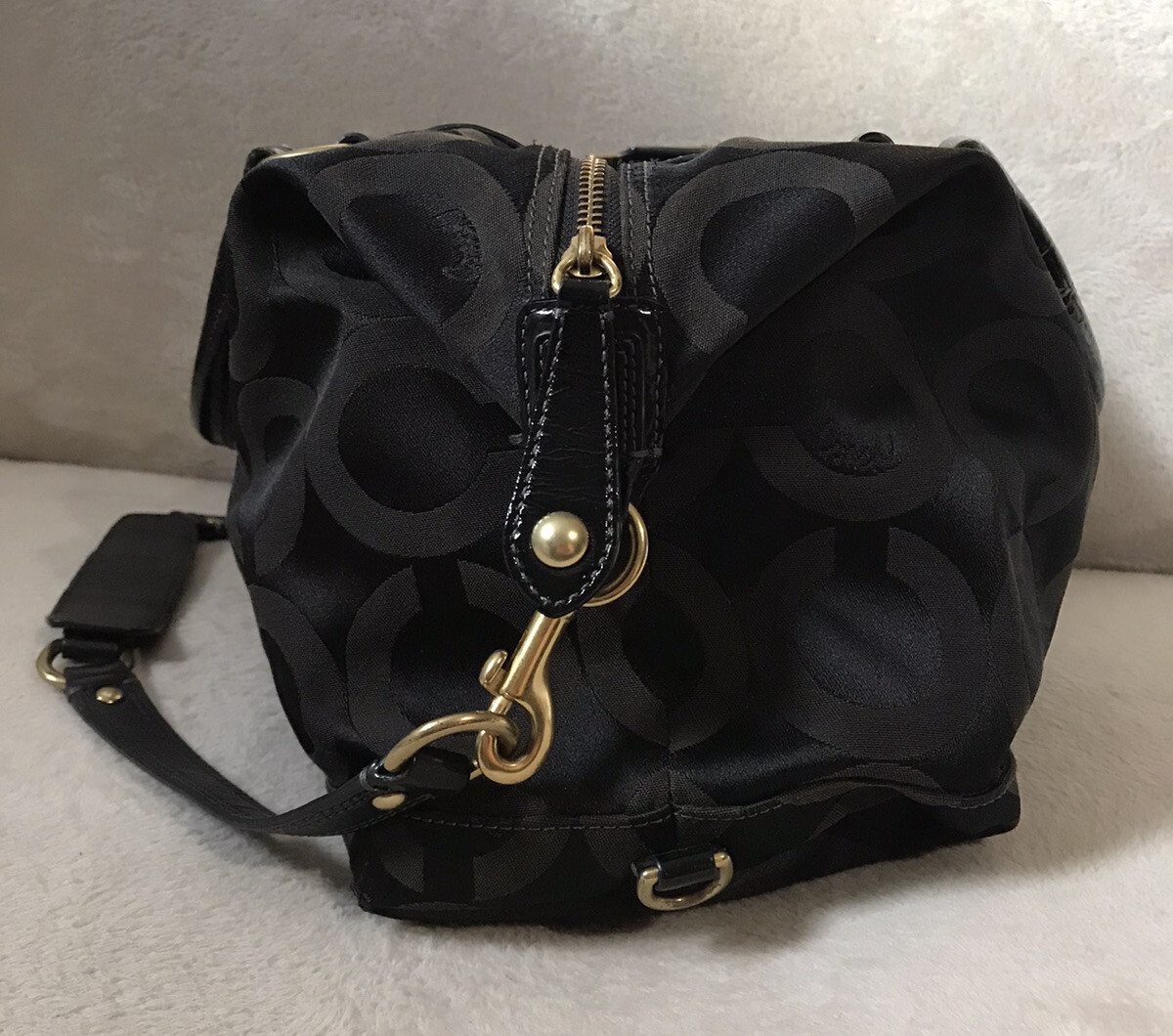 Coach Madison Op Art M0826-12943 Black lavender Satchel Purse  