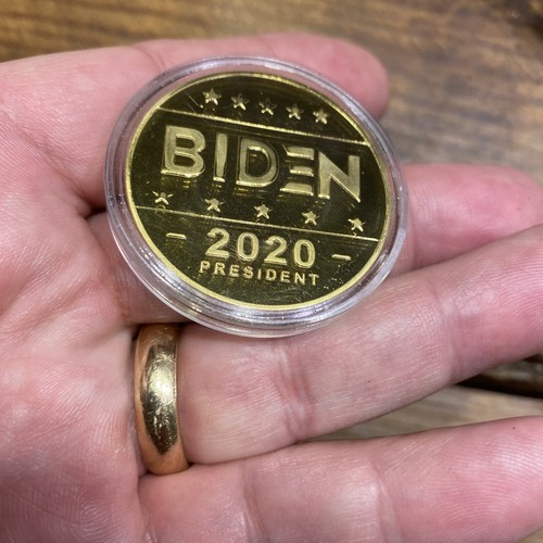 2020 BIDEN President Commemorative Gold Coin - Picture 5 of 5