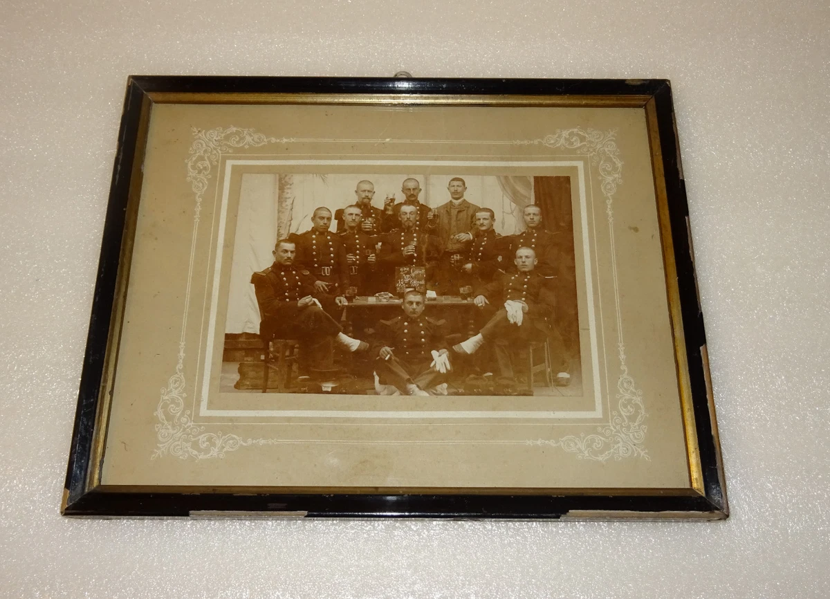 Photo Militaire Encadrée – Soldat En Cadre Brodé – Guerre – Déco Vintage
