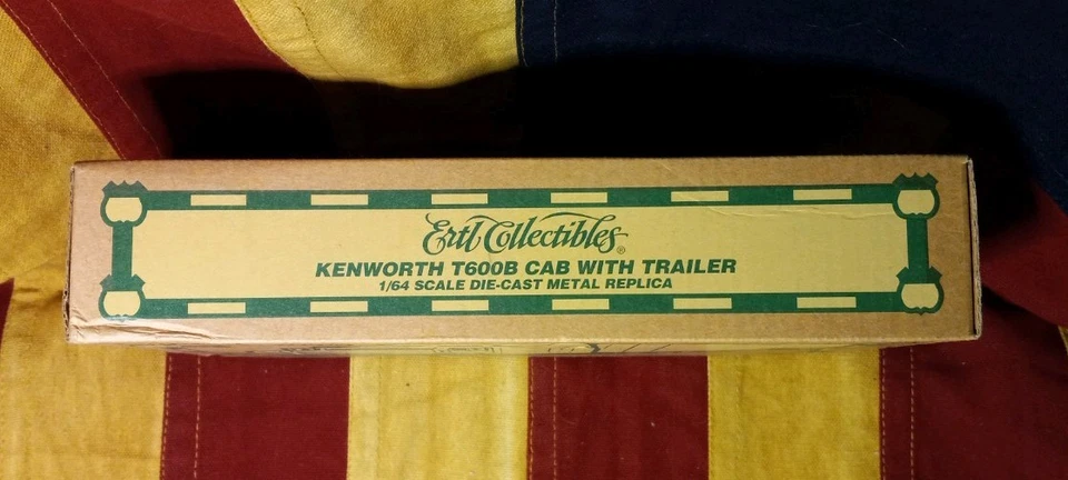 💥 Nuevo En Caja ERTL Coleccionables 1:64 Kenworth T600B Tractor/Remolque Azul/Blanco Foto 2 de 4