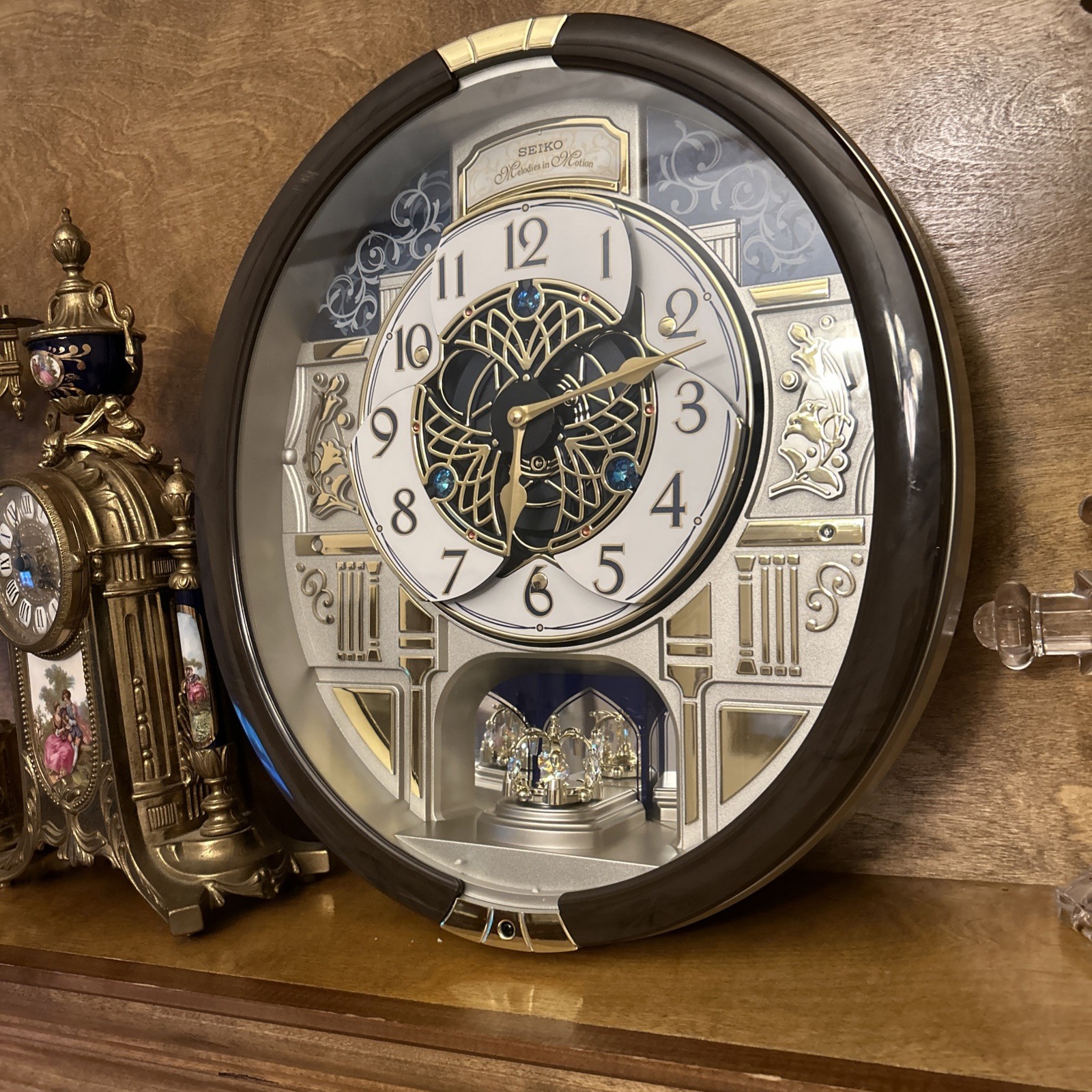 Melodies in Motion Wall Clock, Golden Trellis