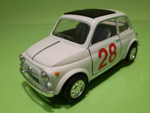 MADE IN CHINA 1:24? FIAT 500  WHITE - RARE SELTEN - GOOD CONDITION  - Afbeelding 1 van 6