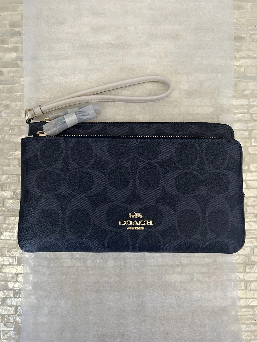 Coach double zip wallet in signature fabric clearance