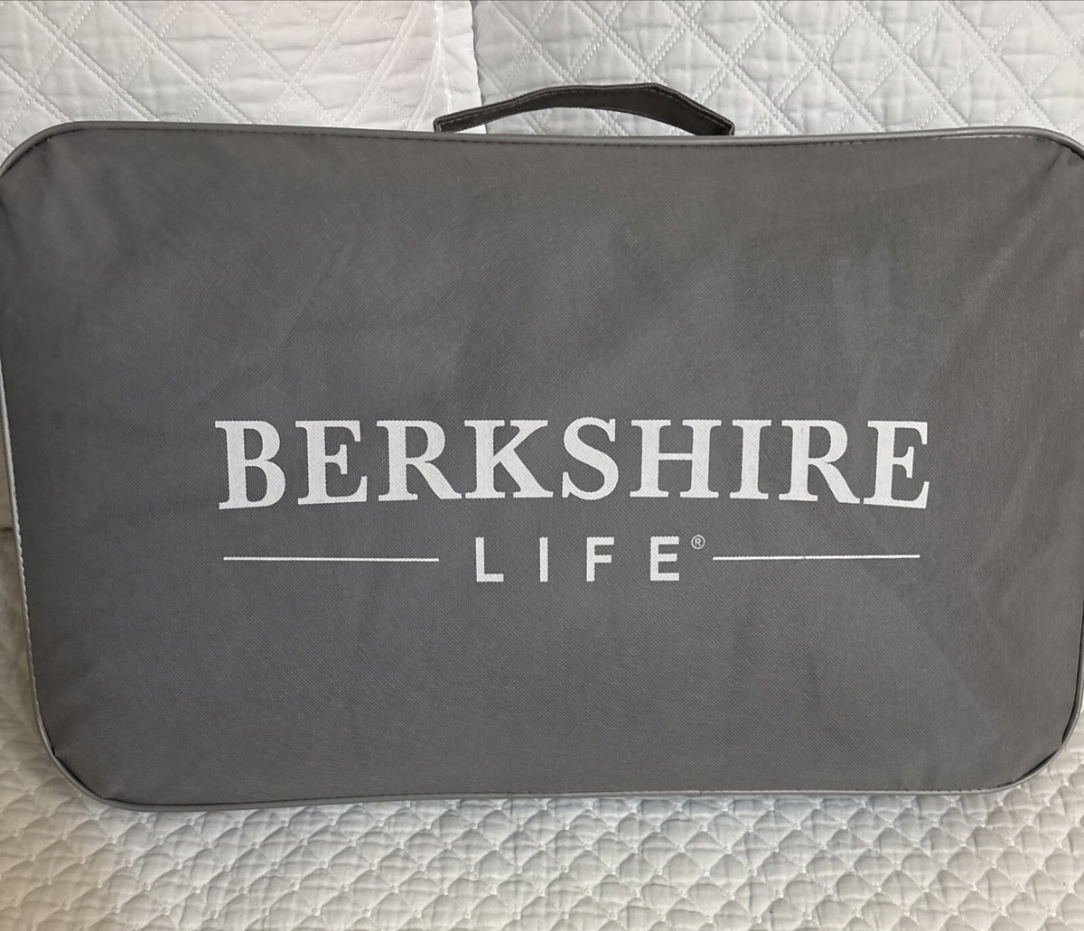 Berkshire Life Reversible Down Alternative Blanket Tone Blue