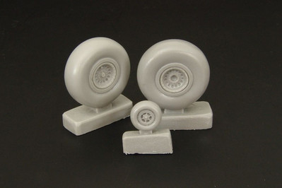 Brengun Models 1/72 B-17G FLYING FORTRESS WHEEL SET Resin Set