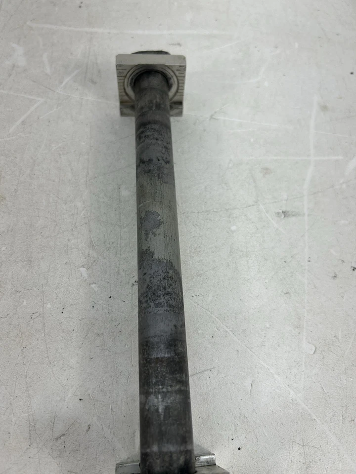 1999 年 YAMAHA YZ125 原始设备制造商后轴后轮 RIM PIVOT BOLT AAEL 5ET-25381-00-00 — 第 3/4 张图片