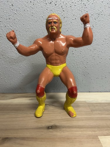 Hulk Hogan Vintage 1984 LJN WWF Wrestling Supersta...