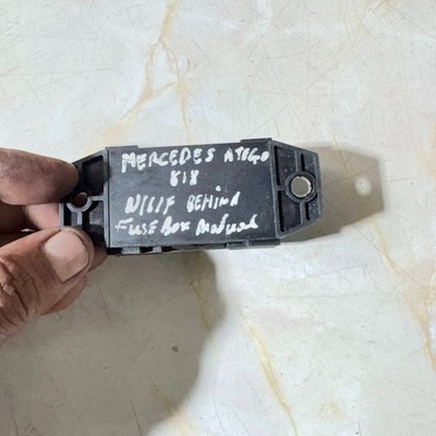 Left sise Passengers Front Fuse Box Module For Mercedes-Benz Atego