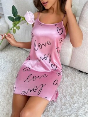 Pinkes Seidiges Satin Chemise Nightie mit Love- und Herzen Design C49 - Bild 1 von 4