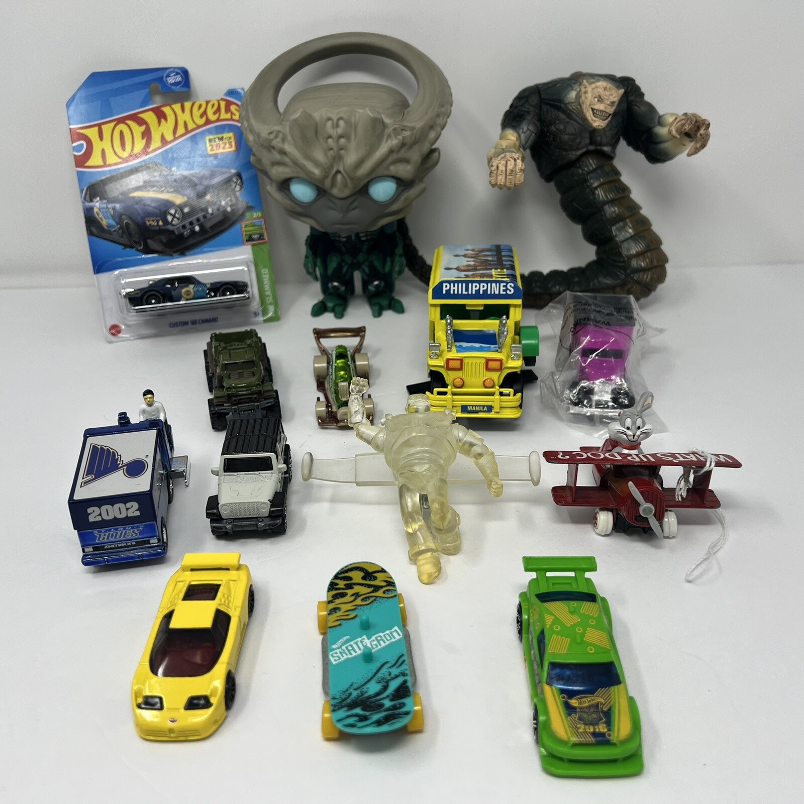 Mixed Collectible Lot Sansker Human Head Funko Pop Andromeda Archon