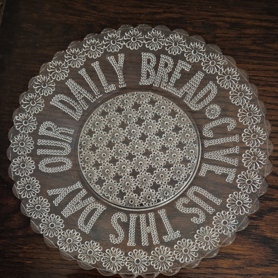 Davidson Daisy Brotteller Glas Englisch 1880er Give us this day