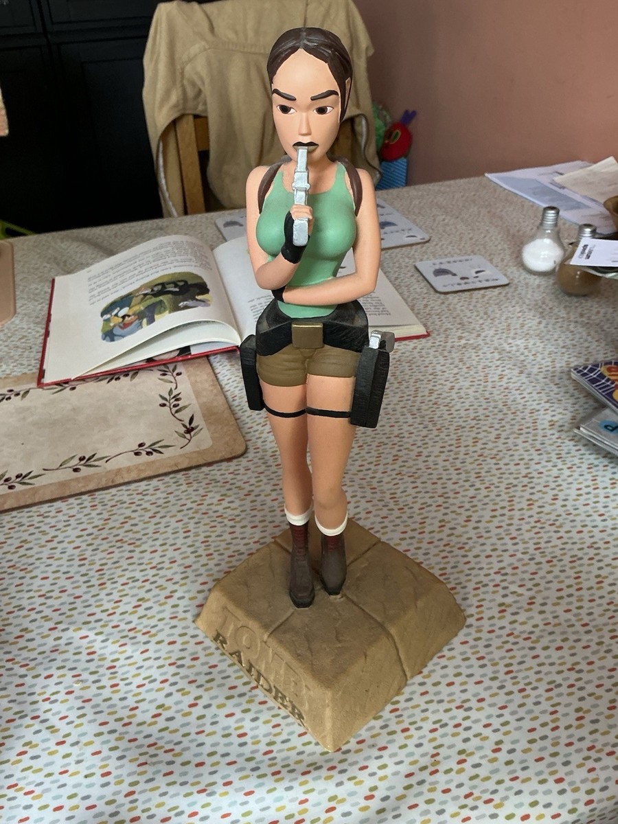 Statuette Tomb Raider Lara Croft édition 1997 - Résine 37 Cm - Eidos - Occasion